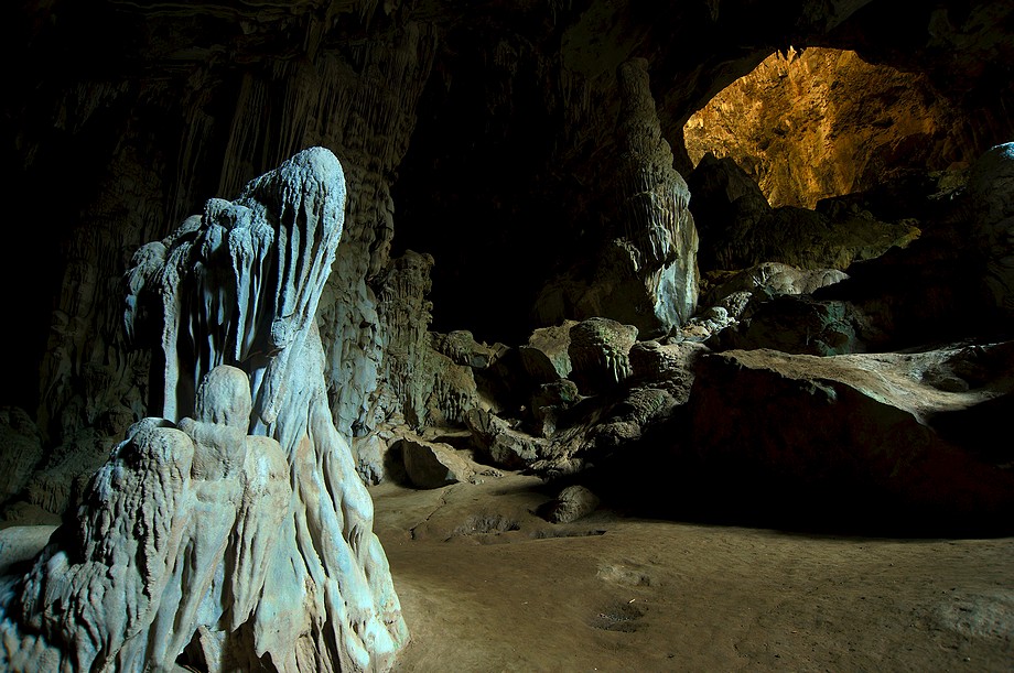 Tajlandia, jaskinia w Mae U-su (Na północy Tajlandii i Laosu)